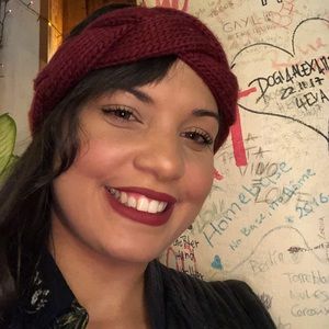 Meet your Posher, Priscilla